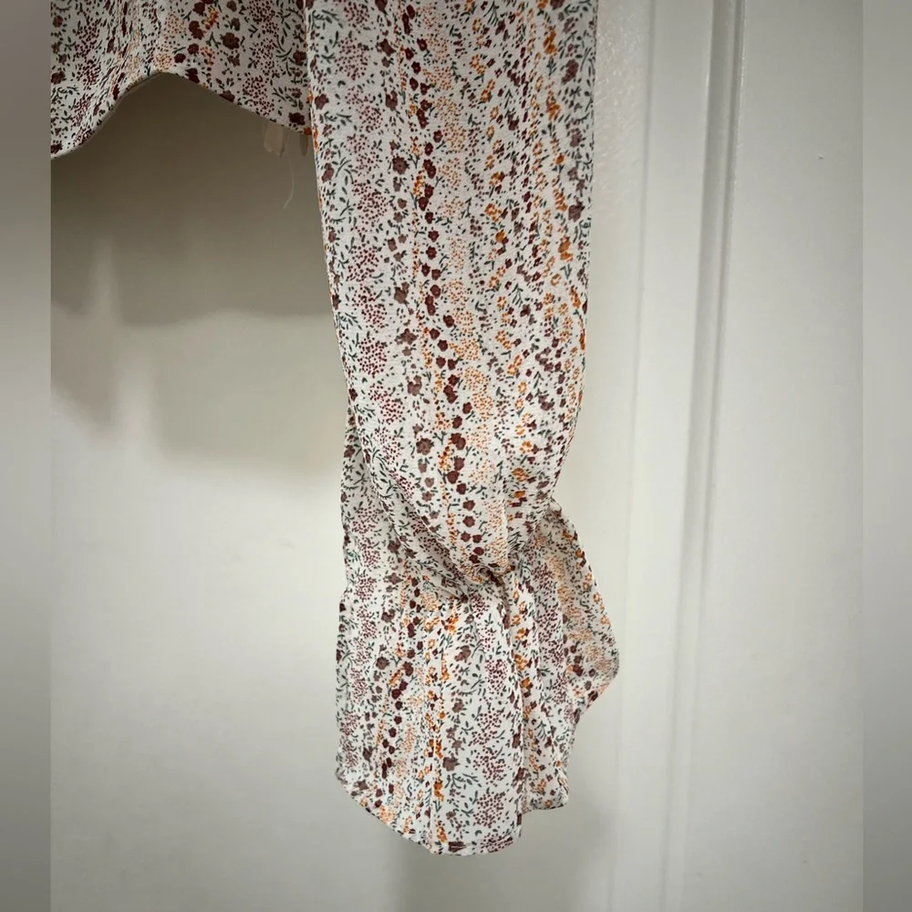 Molly Green Floral Crop Top - Picture 7 of 10